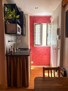 Кухня или мини-кухня в Mini Appartamento in Centro Storico
