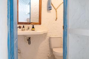 Phòng tắm tại Kuruba beach home stays