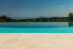 Πισίνα στο ή κοντά στο Villa Chryso +5 φωτογραφίες