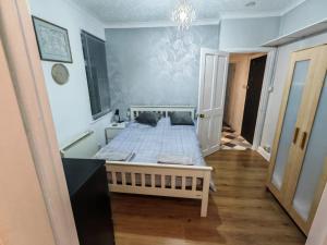 Gallery image of Central Aldershot 1-Bedroom flat with Parking & WiFi in Aldershot