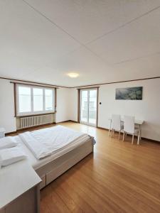 Postel nebo postele na pokoji v ubytování Stay Inn + 19 fotografií