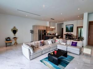 Χώρος καθιστικού στο Luxury Villa with Panoramic Seaview, Private Pool