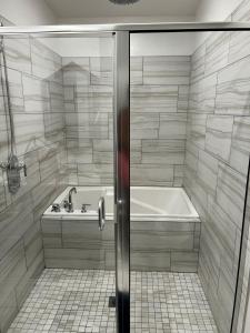 Galeriebild der Unterkunft Luxury Hideout in Decatur + 10 Fotos