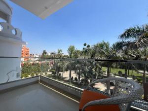 Balkón nebo terasa v ubytování Ashoka Resort