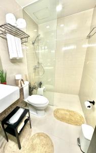 Ένα μπάνιο στο Tahanan Studio at Salcedo Skysuites