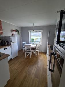 Dapur atau dapur kecil di Holiday Apartment in Flatanger