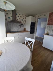 Dapur atau dapur kecil di Holiday Apartment in Flatanger