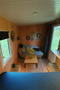 Χώρος καθιστικού στο La Tiny Roulotte