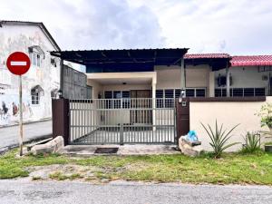 Budova, kde se prázdninový dům nachází