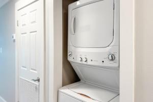 Ένα μπάνιο στο LEI LANI 321 Orange Beach Condo +35 φωτογραφίες