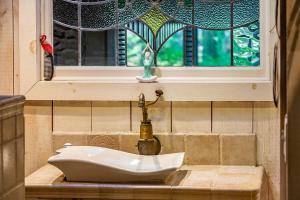 Fotografie z fotogalerie ubytování Long Term Rental - Perfect Two Family Home - Up to 14 Guests - Walk to Gondola! v destinaci Stratton