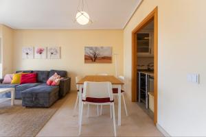 Зона вітальні в VLC New Downtown Apartment