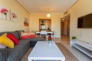 Зона вітальні в VLC New Downtown Apartment