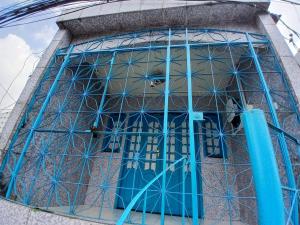 a building with blue scaffolding on the side of it at House in Belém, 2 bedrooms - COP 30 in Belém