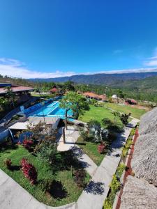 Swimmingpoolen hos eller tæt på Hotel y restaurante villa marquez