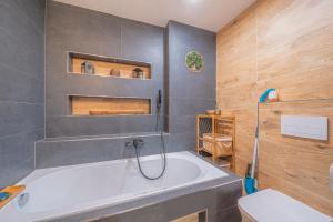 Koupelna v ubytování Apartmány Apollo Šírava