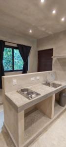 Η κουζίνα ή μικρή κουζίνα στο CASA SOLFE siete nueve nueve