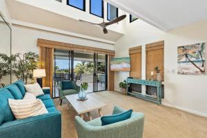 Χώρος καθιστικού στο Kapalua Golf Villas 17T8 · KGV 17T8 Remodeled 1BD Kapalua Villa