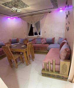Χώρος καθιστικού στο Peaceful Apartment in Essaouira شقة هادئة بالصويرة