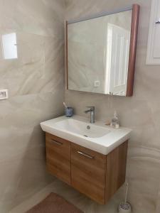 Et badeværelse på Appartement Arthergla + 9 billeder