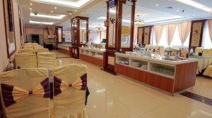 Εστιατόριο ή άλλο μέρος για φαγητό στο Golden Spring Hotel Lijiang