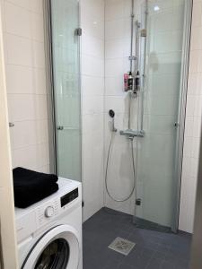 Koupelna v ubytování TAKA-TÖÖLÖ - a Stylish Urban Hideaway