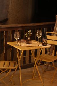 Nápoje v ubytování Santuario Atalbéitaca Five Senses