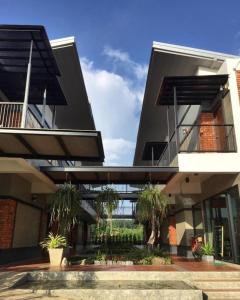 Budova, kde se rezort nachází