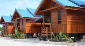 Το κτήριο όπου στεγάζεται  το ξενοδοχείο +33 φωτογραφίες