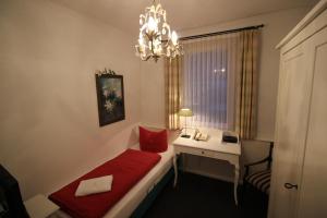 Postel nebo postele na pokoji v ubytování Hotel Garni Zur Linde