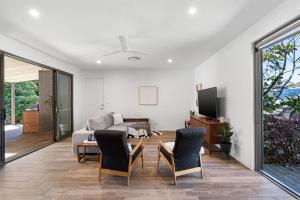 TV a/nebo společenská místnost v ubytování Bawley Bliss + 36 fotografií