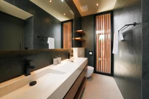 Koupelna v ubytování Villa Elkara Umalas + 38 fotografií