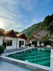 Nespecifikovaný výhled na hory nebo výhled na hory při pohledu z hotelu + 22 fotografií