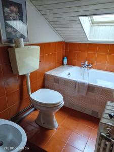 Ένα μπάνιο στο La casa di Celeste