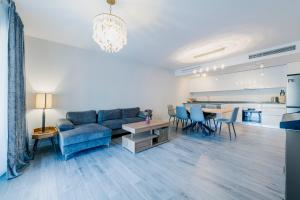 Khu vực ghế ngồi tại Vitta Natur - 3-bedroom luxury apartment with SPA