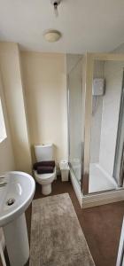 Et badeværelse på Cozy Corner For You + 6 billeder