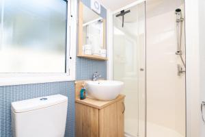 Bilik mandi di 3Bed Caravan - Muirfield +18 gambar