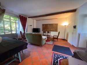 Χώρος καθιστικού στο Au cœur des monts d'auvergne