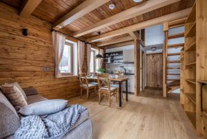 Η κουζίνα ή μικρή κουζίνα στο Chata Vermont +24 φωτογραφίες