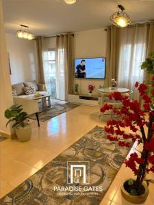 Μια τηλεόραση ή/και κέντρο ψυχαγωγίας στο Paradise Gates Madinaty