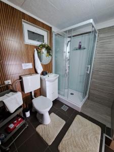 Bilik mandi di Studio with free Parking in the Center - Deliamo 3