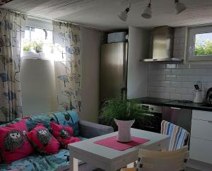 Fotografie z fotogalerie ubytování Awesome Home In Hälkeviksstrand With 2 Bedrooms And Wifi v destinaci Hälleviksstrand