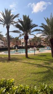 La alberca dentro o cerca de Apartament ELITE