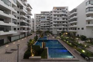 Πισίνα στο ή κοντά στο Beautiful apartment with pool view