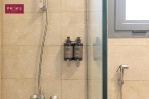 Ένα μπάνιο στο Prime Select Sodic Villette +81 φωτογραφίες