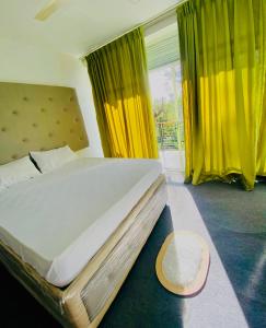 Postel nebo postele na pokoji v ubytování Master Villa + 8 fotografií