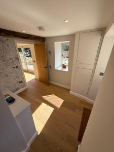 Imagen de la galería de Recently converted barn on the outskirts of Bath, en Radstock