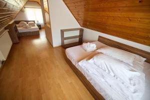 Postel nebo postele na pokoji v ubytování Apartamente cu 3 dormitoare SuperSki