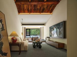 Χώρος καθιστικού στο Zhangjiajie ZEN Retreat-FairyLand & Free one way pick up service