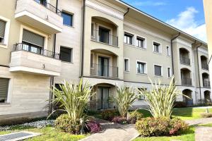 Το κτήριο όπου στεγάζεται  το διαμέρισμα